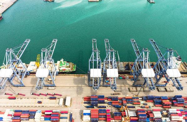 上海散貨船在經(jīng)濟(jì)發(fā)展中的獨特價值是什么？