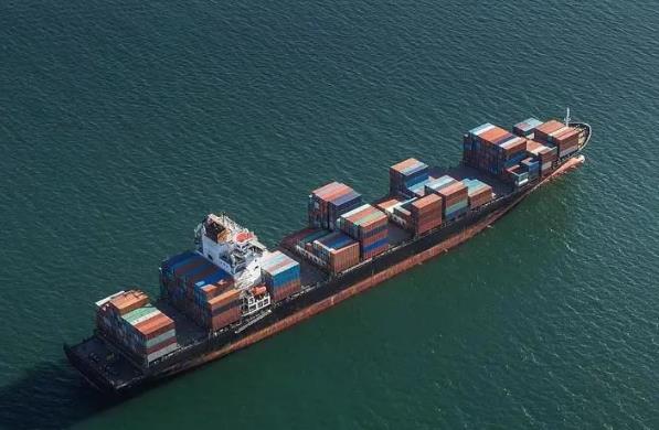 國內(nèi)散貨船是推動國內(nèi)經(jīng)濟(jì)發(fā)展的重要力量