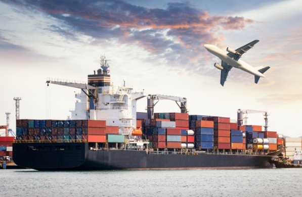 散貨船海運(yùn)是海洋運(yùn)輸領(lǐng)域不可或缺的一部分，其地位和作用無(wú)可替代