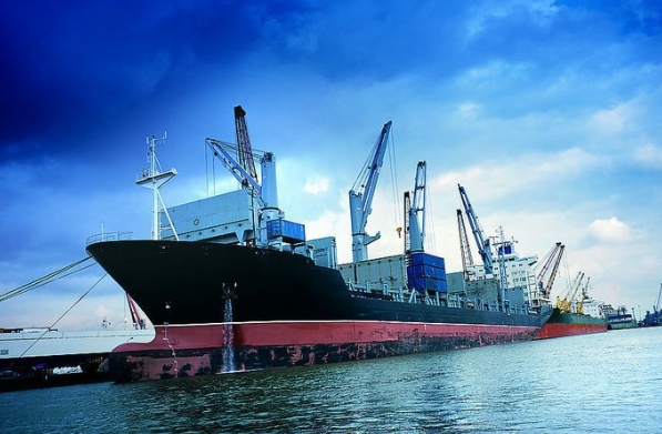 散貨船作為大海上的運輸利器，承載著國際貿易和經(jīng)濟發(fā)展的重任